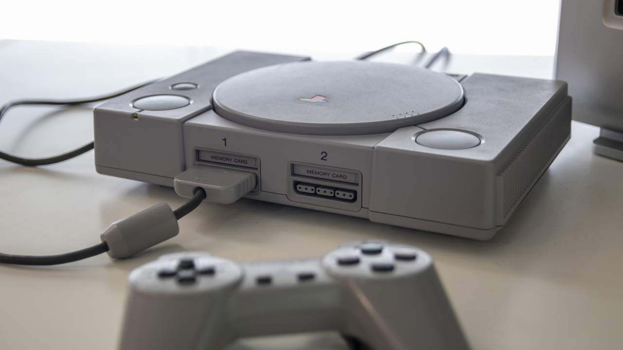 Una console PlayStation Uno. - Zapster.it